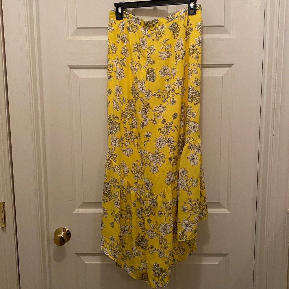 NWT Gianni Bini Women's Floral Marina Asymmetrical Ruffle Yellow Skirt Medium